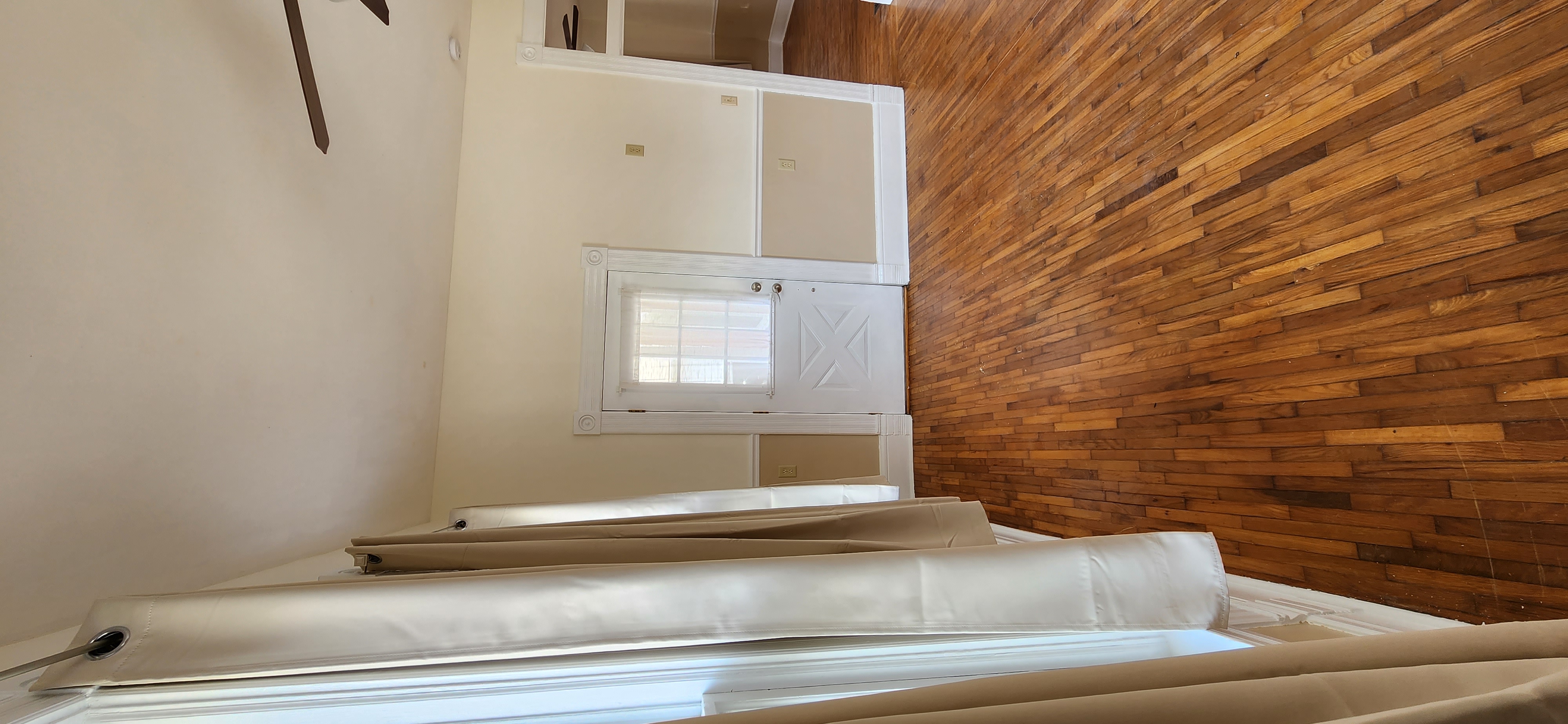 320 W Clinton lower unit pics 22.jpg
